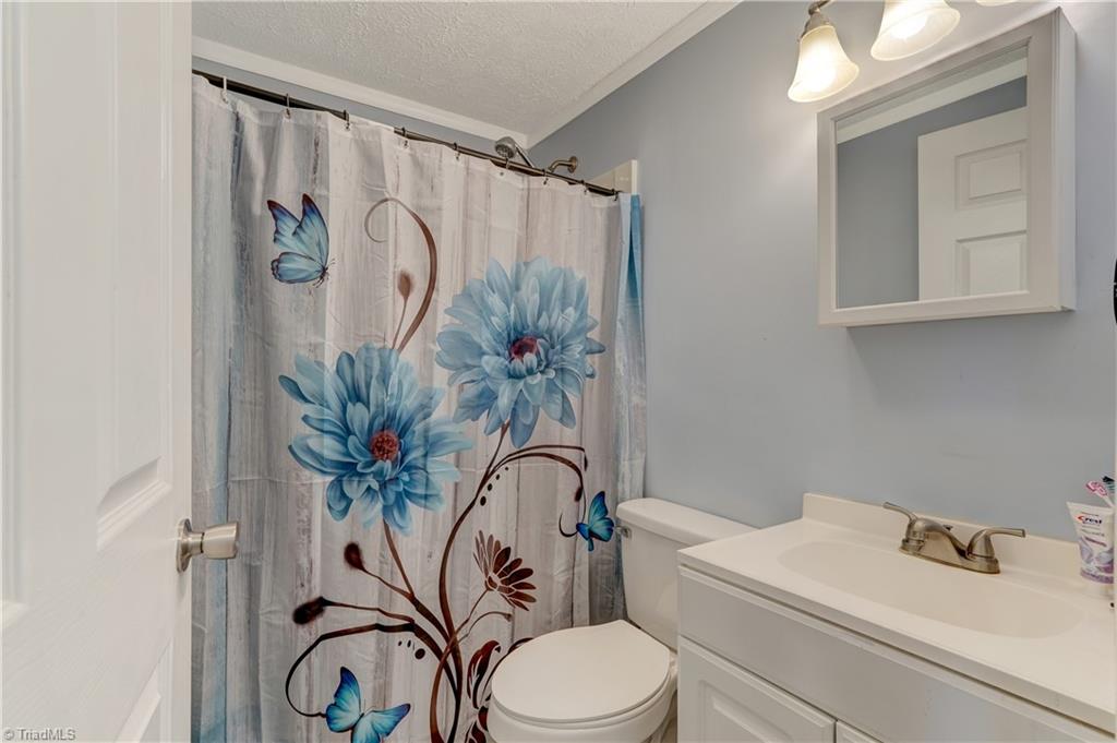 1200 Grooms Road Reidsville, NC 27320 - Photo 9 of 15 Gallery Image 9