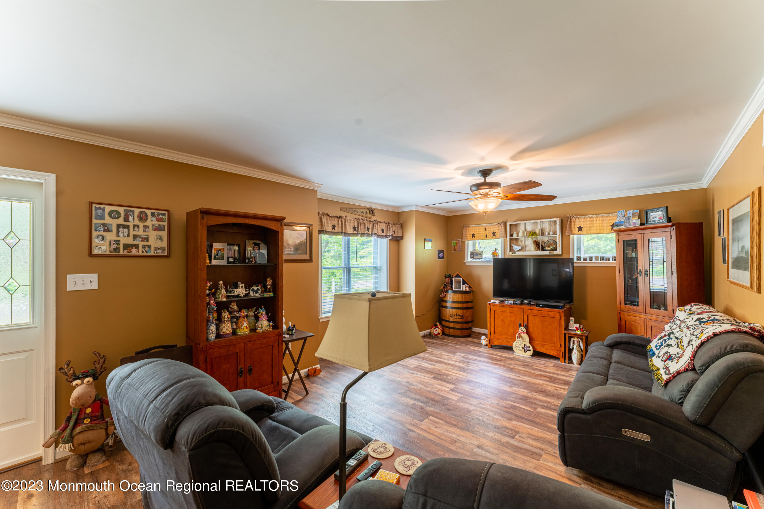 137 Ramah Road Bridgeton, NJ 08302 - Photo 5 of 11 a living room with furniture and a flat screen tv