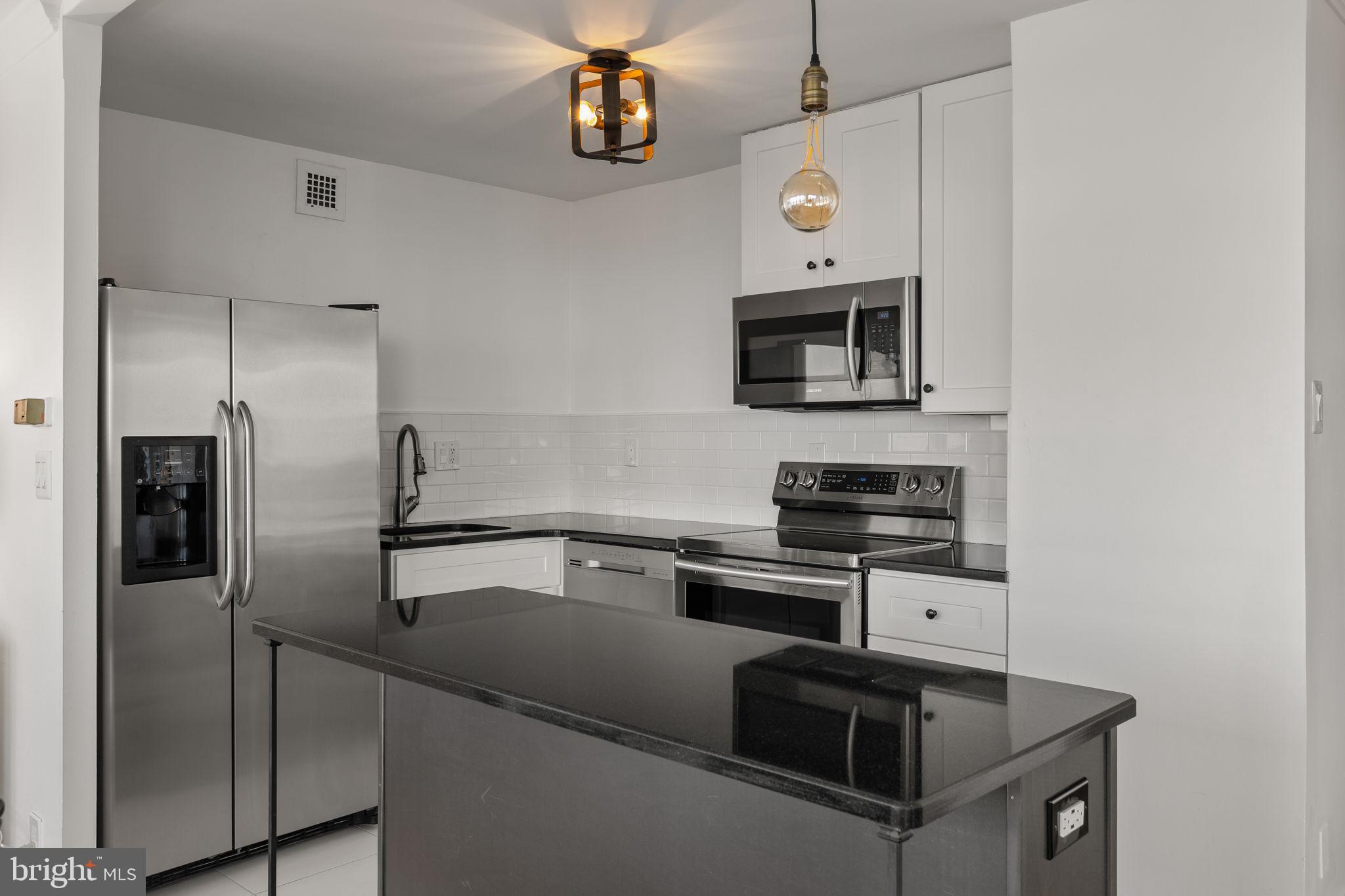 224-30 West Rittenhouse Square, Unit 2311 Philadelphia, PA 19103 - Photo 6 of 43