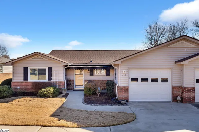 $224,900 | 212 Lakeside Circle, Greenville, SC 29615