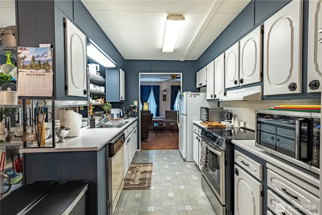 $89,900 | 225 Northeast Ernst Street, Unit 51, Oak Harbor, WA 98277