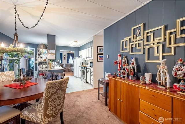 $89,900 | 225 Northeast Ernst Street, Unit 51, Oak Harbor, WA 98277