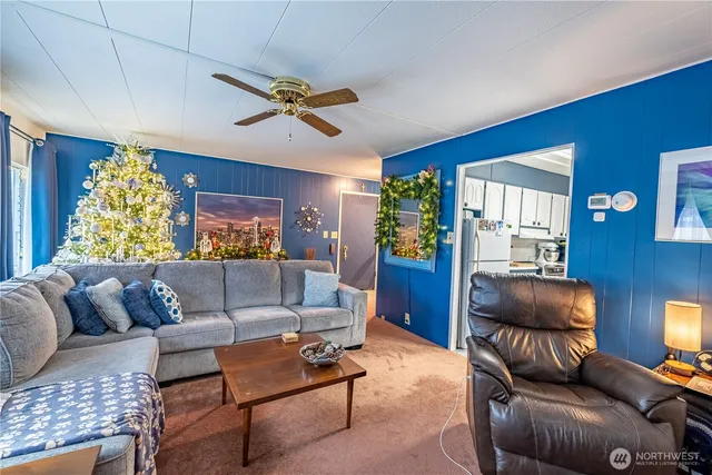 $89,900 | 225 Northeast Ernst Street, Unit 51, Oak Harbor, WA 98277