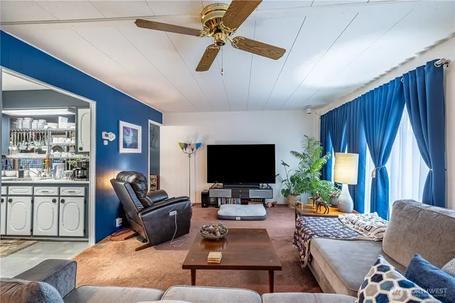 $89,900 | 225 Northeast Ernst Street, Unit 51, Oak Harbor, WA 98277