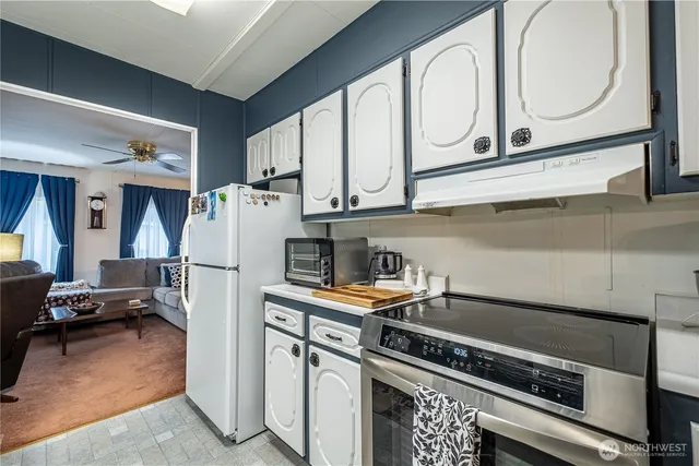 $89,900 | 225 Northeast Ernst Street, Unit 51, Oak Harbor, WA 98277