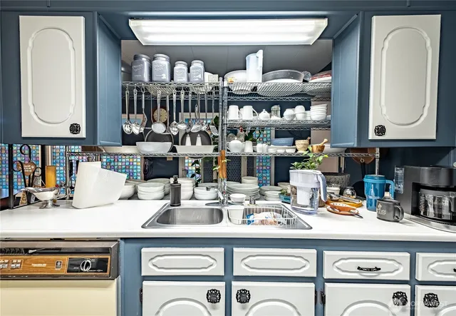 $89,900 | 225 Northeast Ernst Street, Unit 51, Oak Harbor, WA 98277