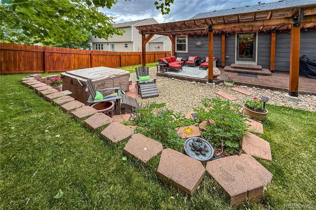 a view of outdoor space yard and patio