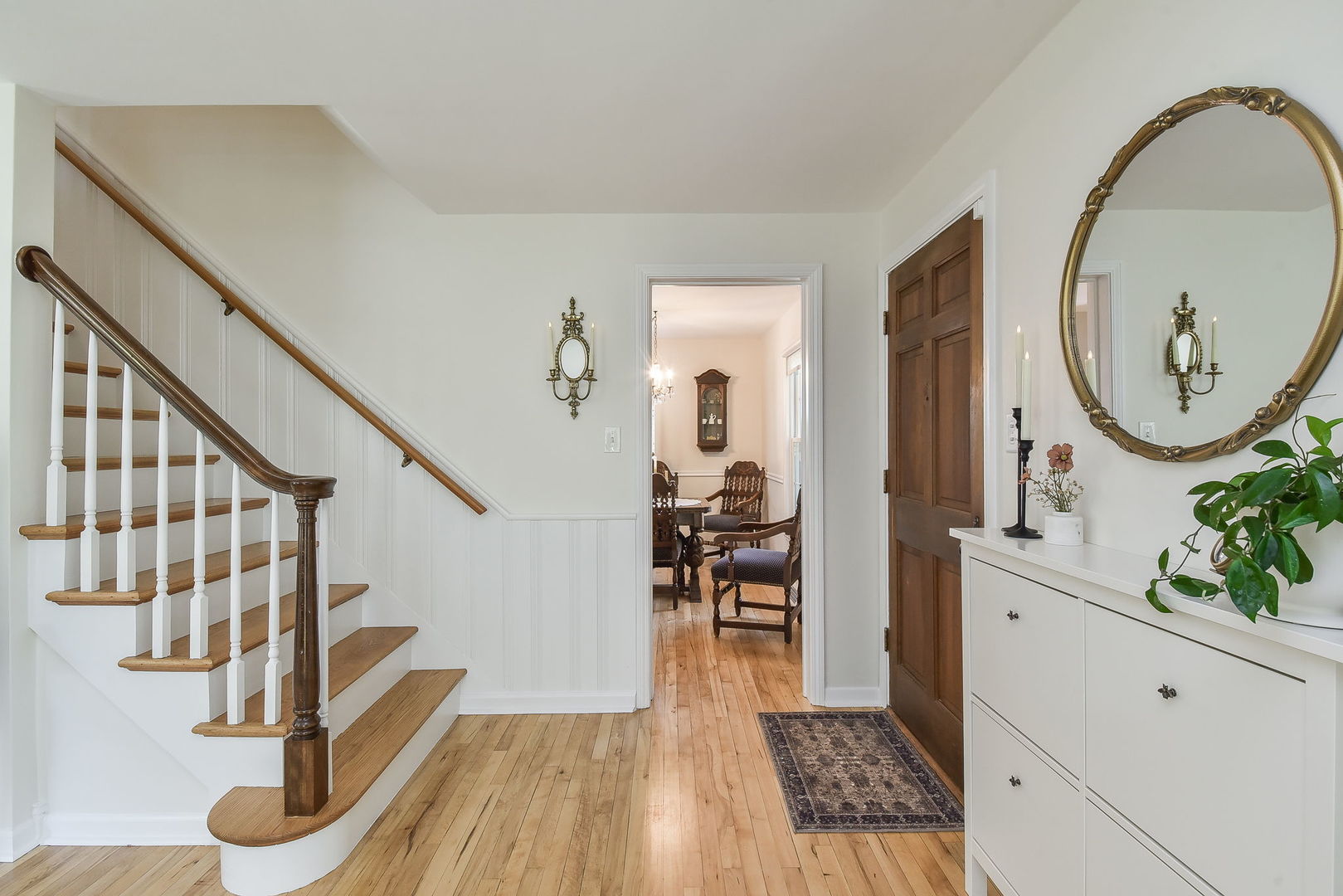 808 Anderson Boulevard Geneva, IL 60134 - Photo 3 of 30 a view of entryway with furniture and wooden floor