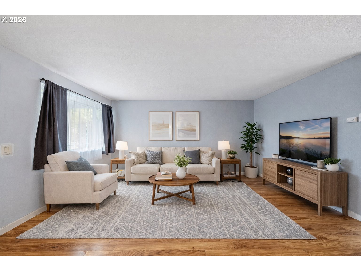 775 54th Street Springfield, OR 97478 - Photo 7 of 31 a living room with furniture and a flat screen tv
