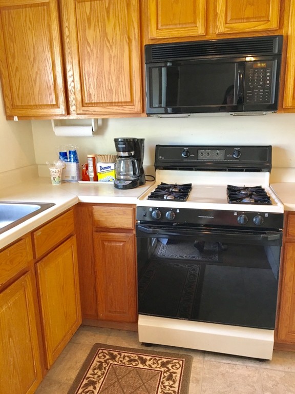 101 Northridge Road, Unit 101 Beverly, MA 01915 - Photo 3 of 24 Gallery Image 3