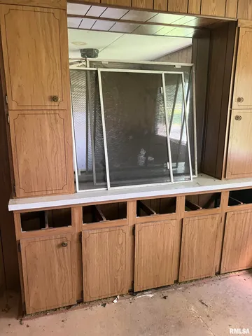 $12,000 | 114 Oak Street, Gladstone, IL 61437