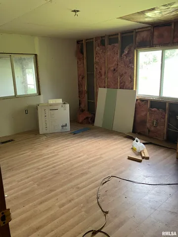 $12,000 | 114 Oak Street, Gladstone, IL 61437