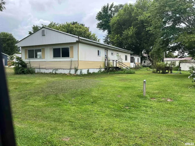 $12,000 | 114 Oak Street, Gladstone, IL 61437