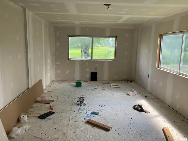 $12,000 | 114 Oak Street, Gladstone, IL 61437