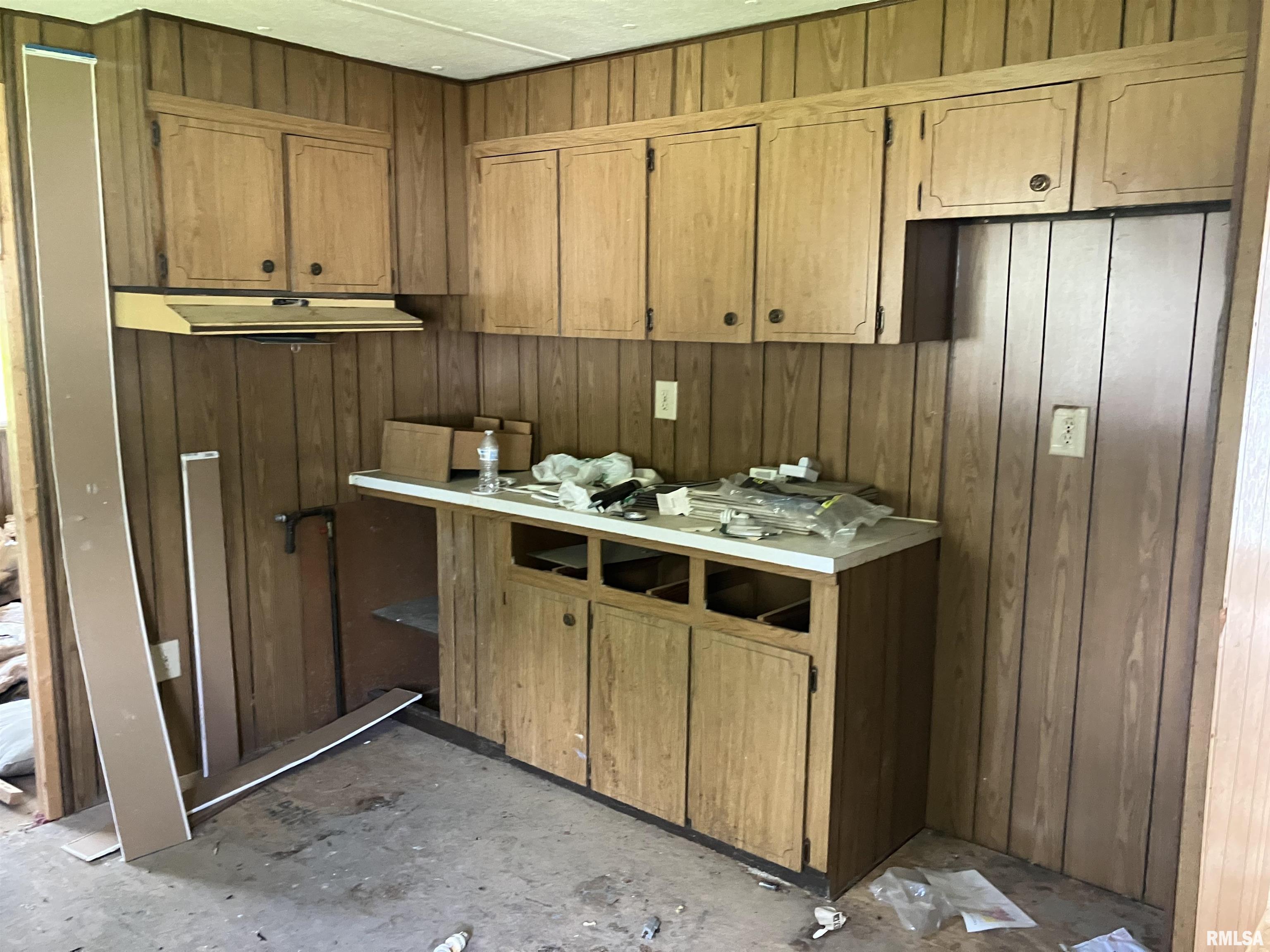 114 Oak Street Gladstone, IL 61437 - Photo 8 of 27