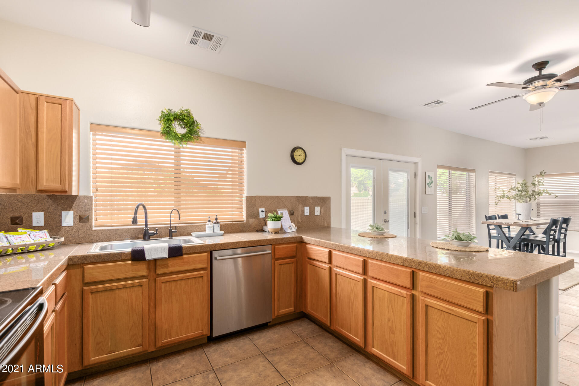 3178 West Tanner Ranch Road Queen Creek, AZ 85144 - Photo 6 of 28 16-Tanner Ranch