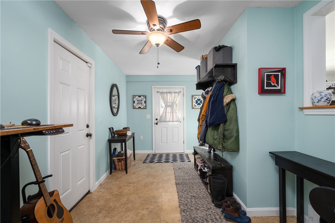 645 County Road Barrington, RI 02806 - Photo 3 of 24 Gallery Image 3