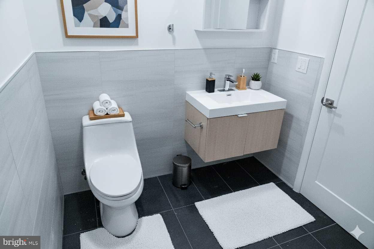 7248 Rising Sun Avenue Philadelphia, PA 19111 - Photo 5 of 36 1 bed apt bathroom