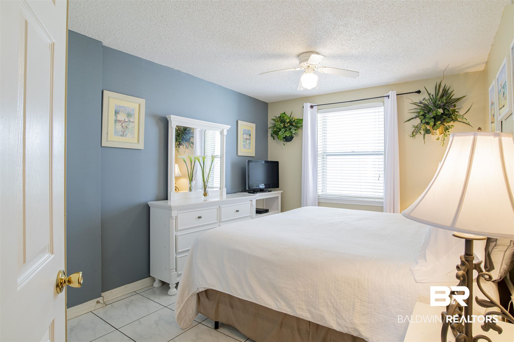 561 East Beach Boulevard, Unit 506 Gulf Shores, AL 36542 - Photo 15 of 30