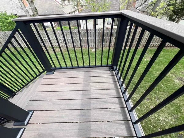 $325,000 | 2420 Southwest Kings Court, Topeka, KS 66614