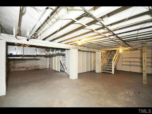 1821 White Oak Road Raleigh, NC 27608 - Photo 17 of 25 a view of a room with an empty space