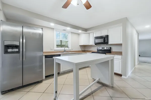 $239,900 | 5700 Fontana Drive, Fort Wayne, IN 46815