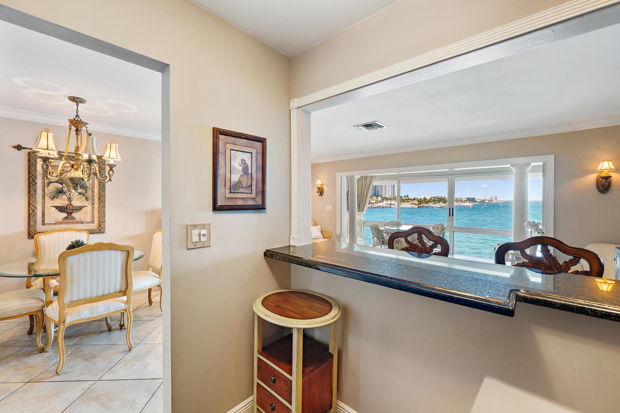 400 Wilma Circle, Unit 309 Riviera Beach, FL 33404 - Photo 5 of 18 Kitchen