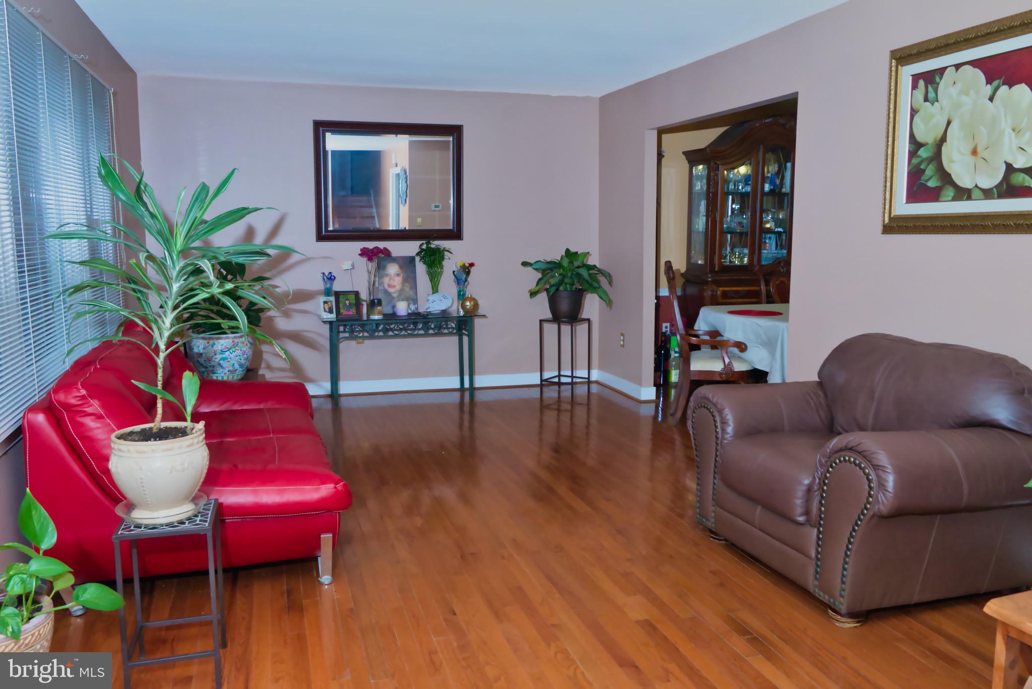 8107 Kings Point Court Springfield, VA 22153 - Photo 11 of 21 Gallery Image 11