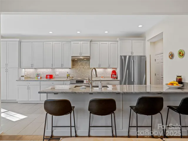 $775,000 | 2508 Carriage Falls Court, Hendersonville, NC 28791