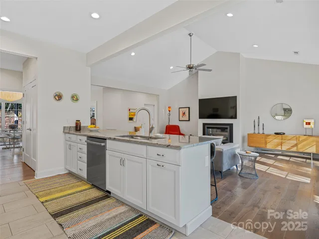 $775,000 | 2508 Carriage Falls Court, Hendersonville, NC 28791