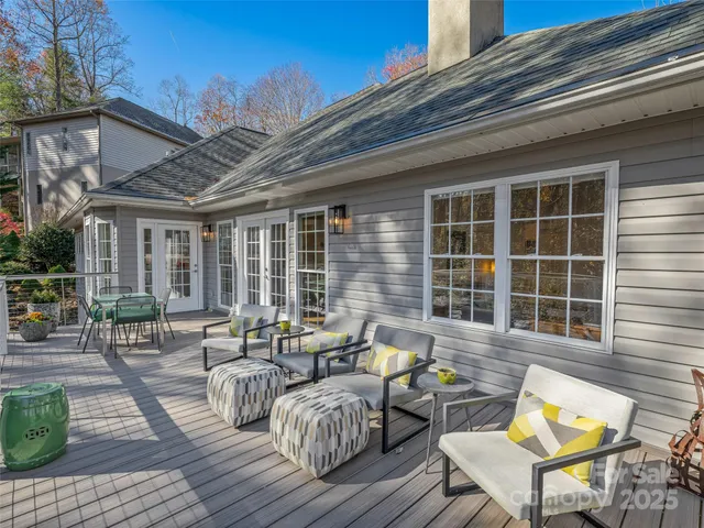 $775,000 | 2508 Carriage Falls Court, Hendersonville, NC 28791