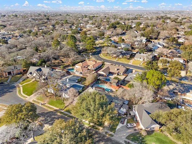 $695,000 | 413 Blue Jay Court, Bedford, TX 76021