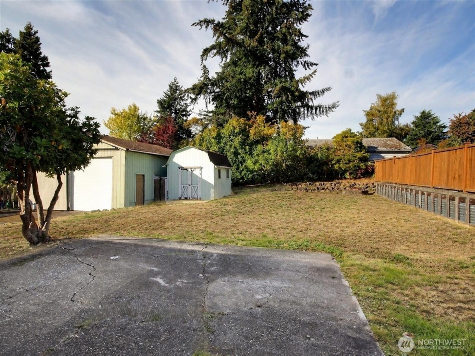 2404 Northeast 22nd Street Renton, WA 98056 - Photo 19 of 26 Gallery Image 19