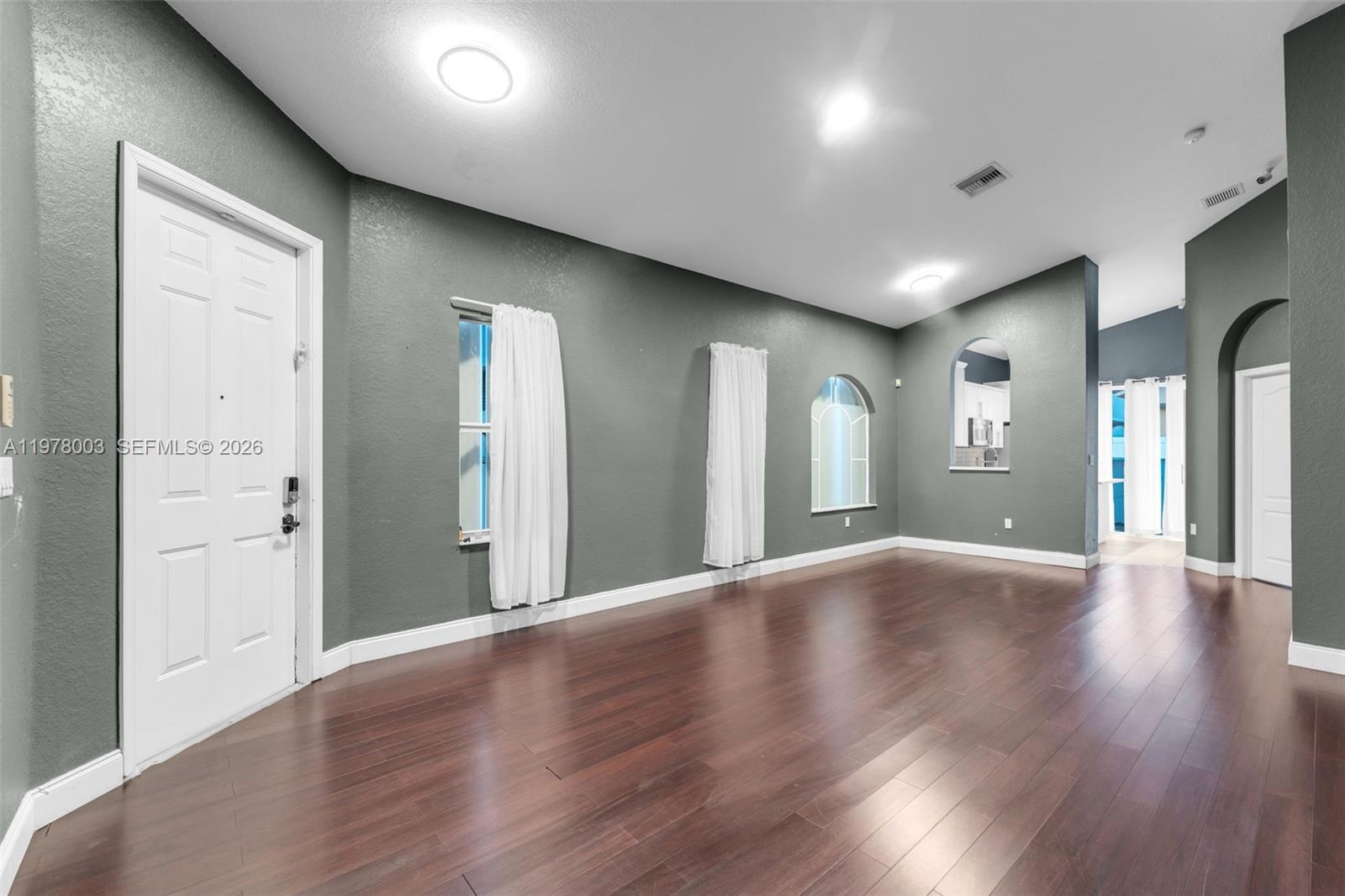 3983 Northeast 12th Drive Homestead, FL 33033 - Photo 11 of 31
