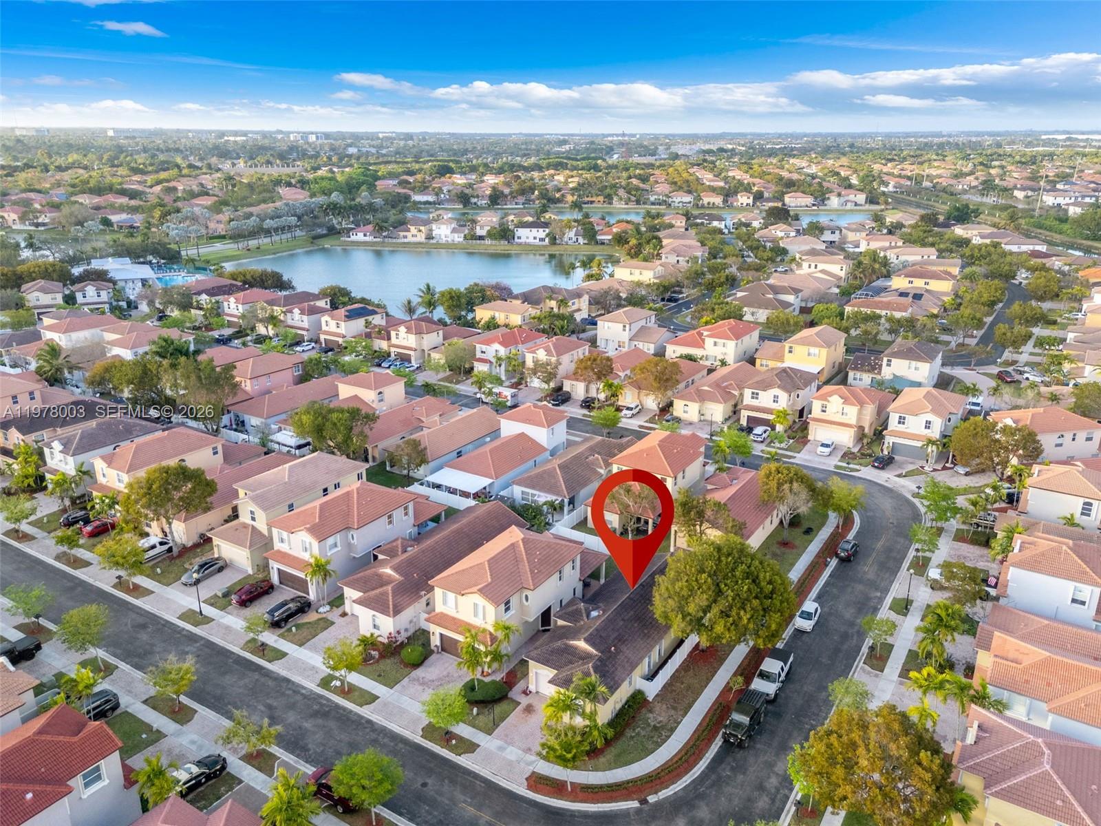 3983 Northeast 12th Drive Homestead, FL 33033 - Photo 3 of 31