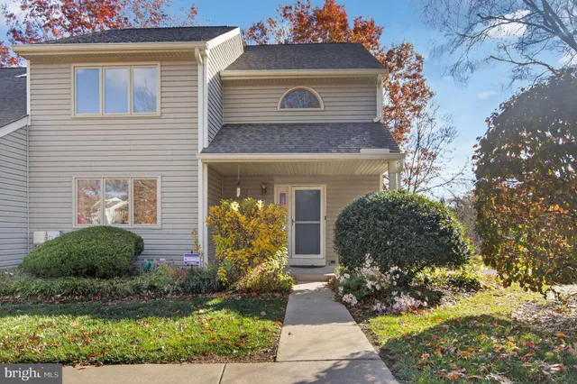 $325,000 | 63 Yellowwood Drive, Unit 63, Downingtown, PA 19335