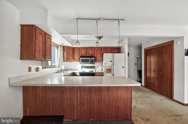 $325,000 | 63 Yellowwood Drive, Unit 63, Downingtown, PA 19335