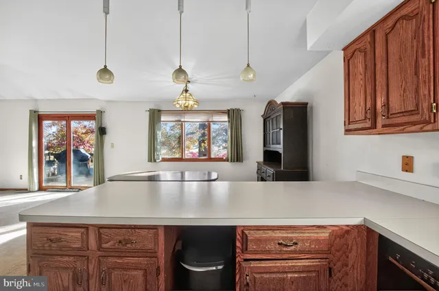 $325,000 | 63 Yellowwood Drive, Unit 63, Downingtown, PA 19335