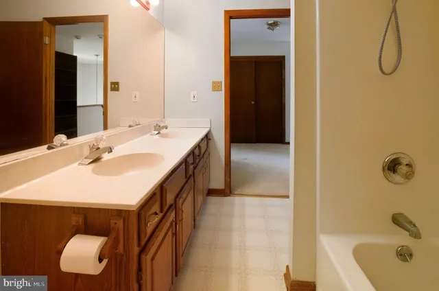 $325,000 | 63 Yellowwood Drive, Unit 63, Downingtown, PA 19335