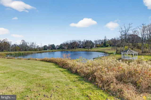 $325,000 | 63 Yellowwood Drive, Unit 63, Downingtown, PA 19335