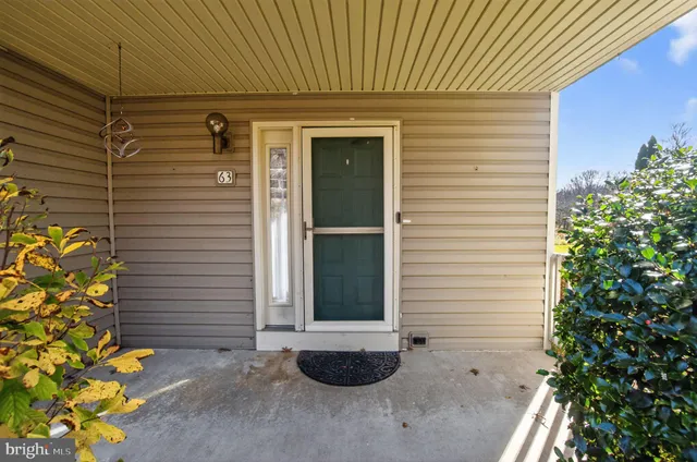 $325,000 | 63 Yellowwood Drive, Unit 63, Downingtown, PA 19335