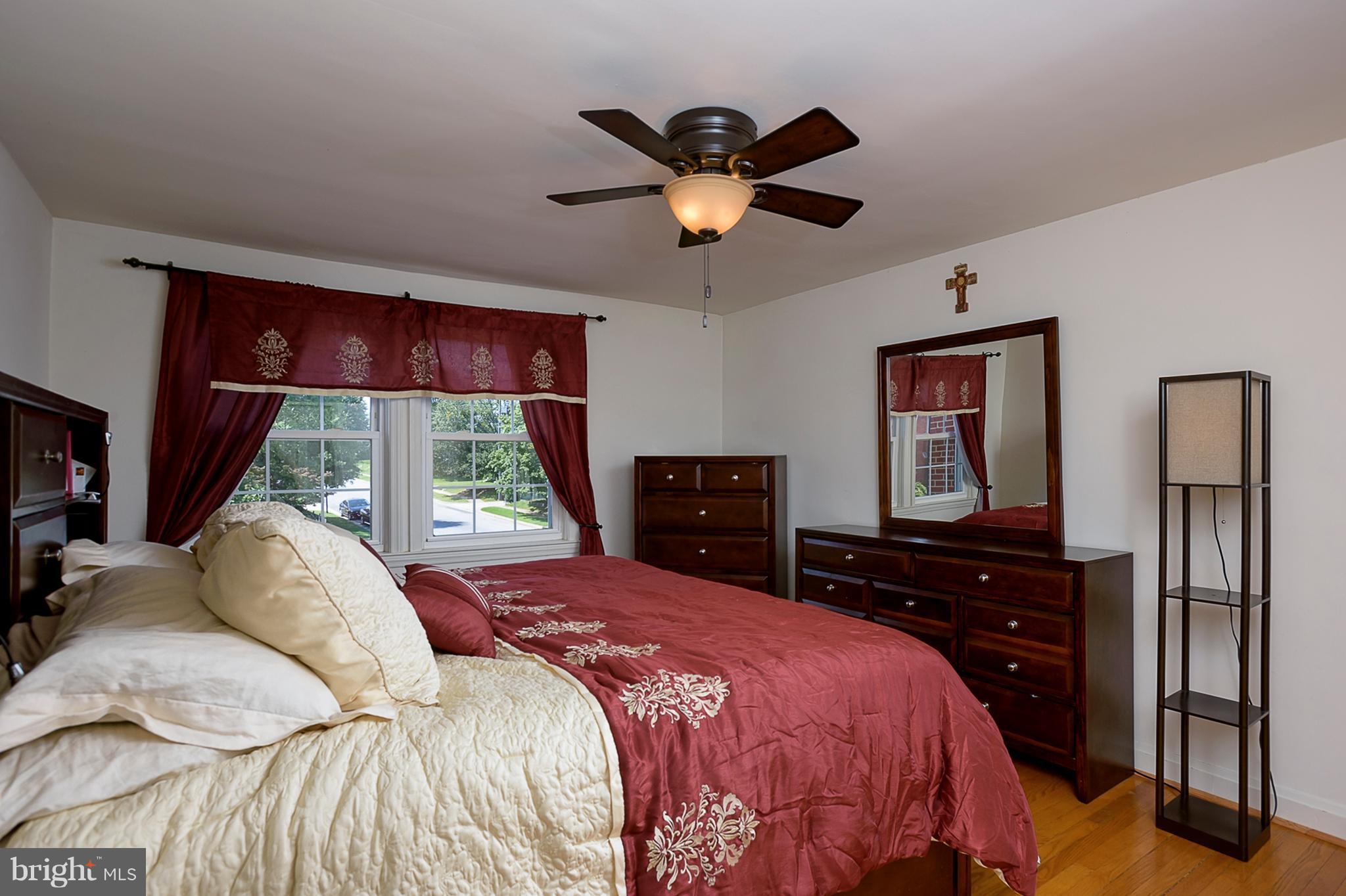 347 Whitfield Road Baltimore, MD 21228 - Photo 17 of 28 Bedroom (Master)