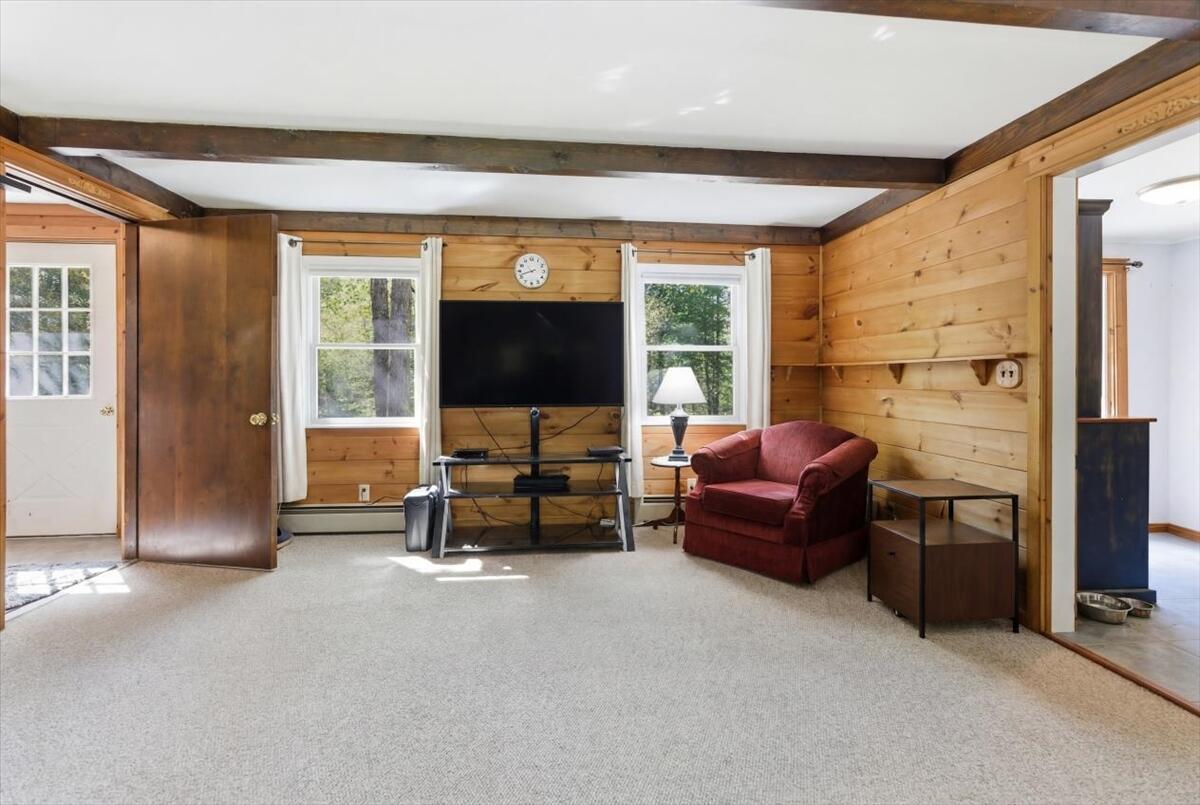 43 Holmes Road Winthrop, ME 04364 - Photo 14 of 78 071-5_family_room_c