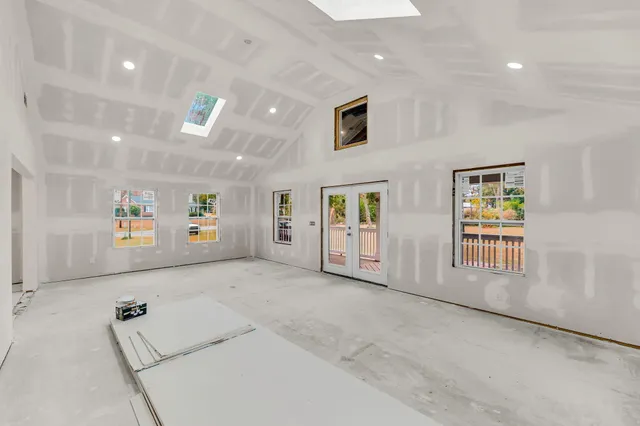 $275,000 | 12 Duncan Drive, Williams, SC 29493