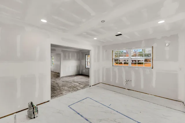 $275,000 | 12 Duncan Drive, Williams, SC 29493