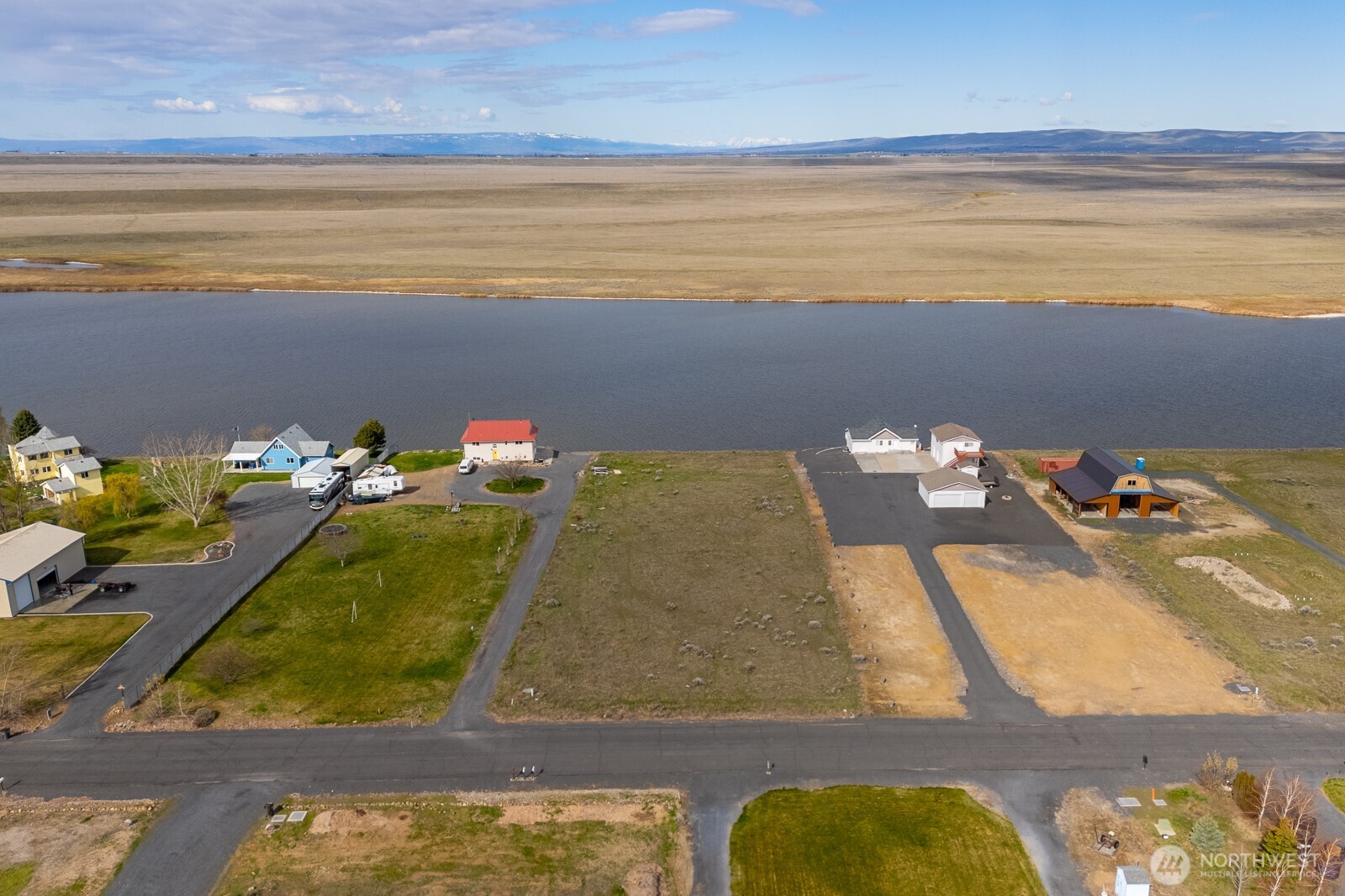 8652 Stonecrest Road Northeast Moses Lake, WA 98837 - Photo 1 of 38 Gallery Image 1
