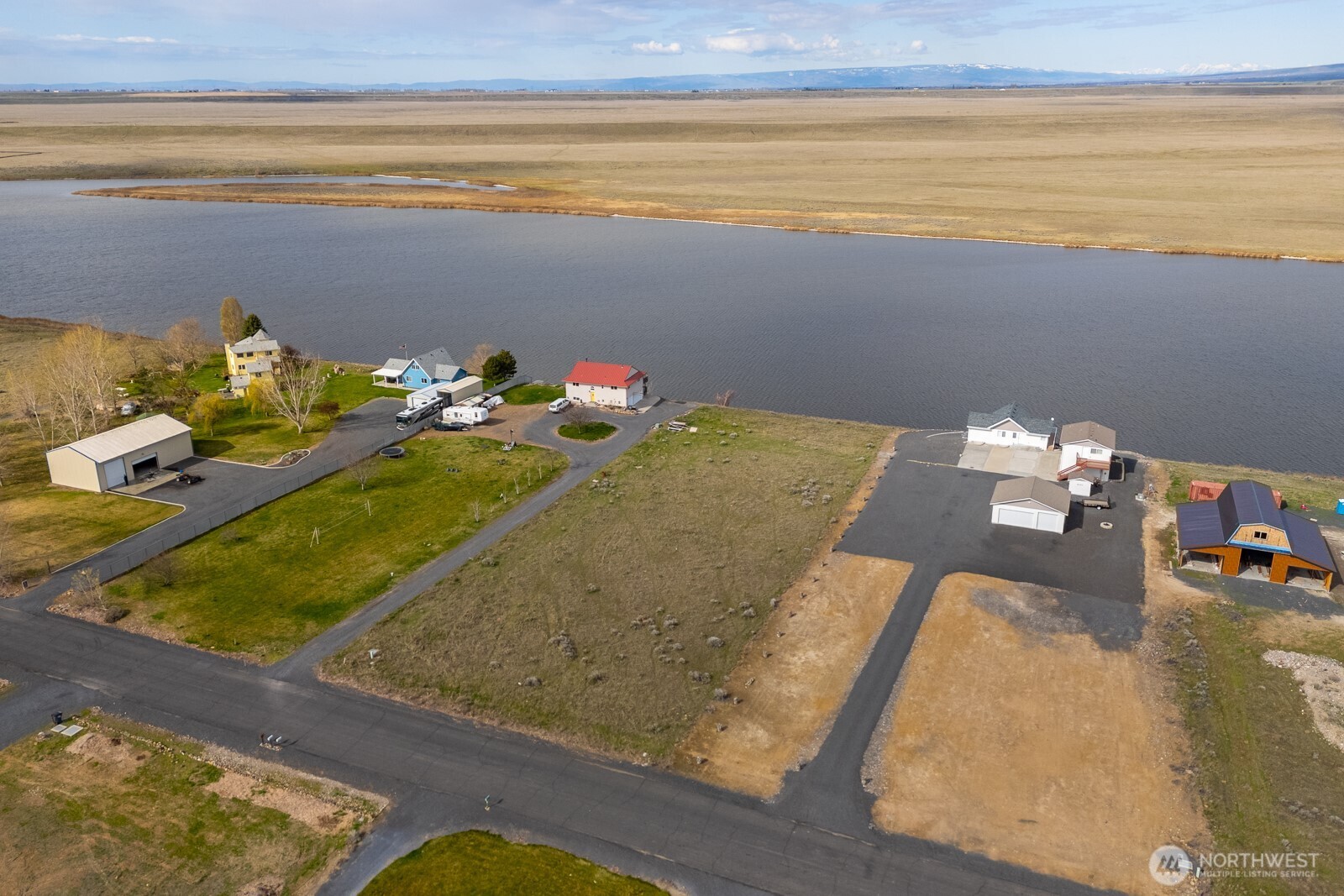 8652 Stonecrest Road Northeast Moses Lake, WA 98837 - Photo 4 of 38 Gallery Image 4