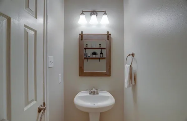 $3,200 | 20603 Cypress Breeze Drive, Cypress, TX 77433