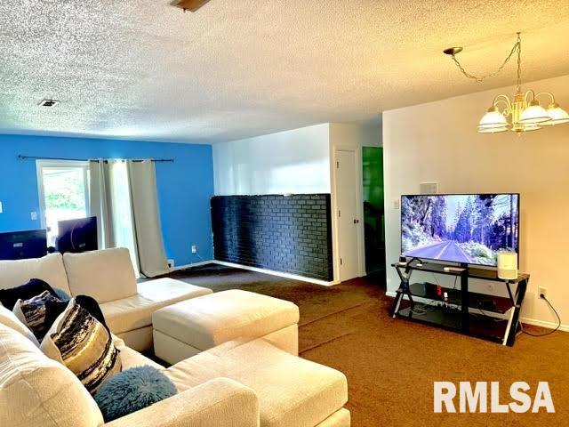 1910 Jeanette Lane, Unit 8 Springfield, IL 62702 - Photo 4 of 17