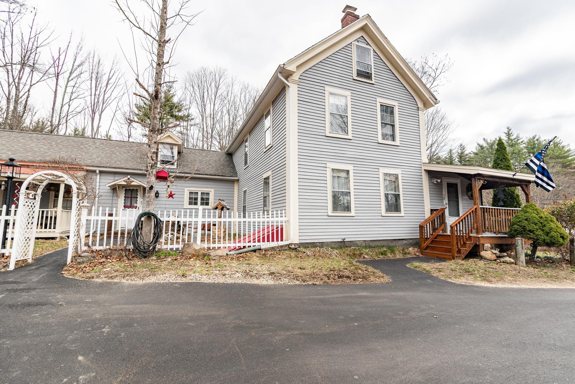 671 Washington Street Barrington, NH 03825 - Photo 3 of 55